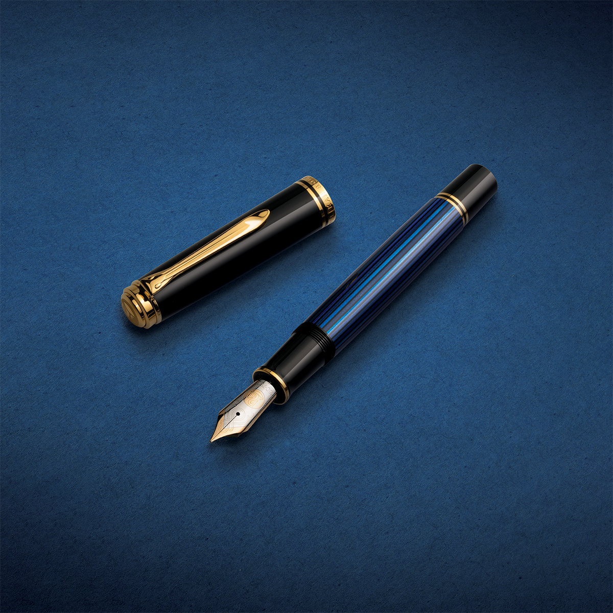 Pelikan Souveran Fountain Pen - M1000 Black & Blue