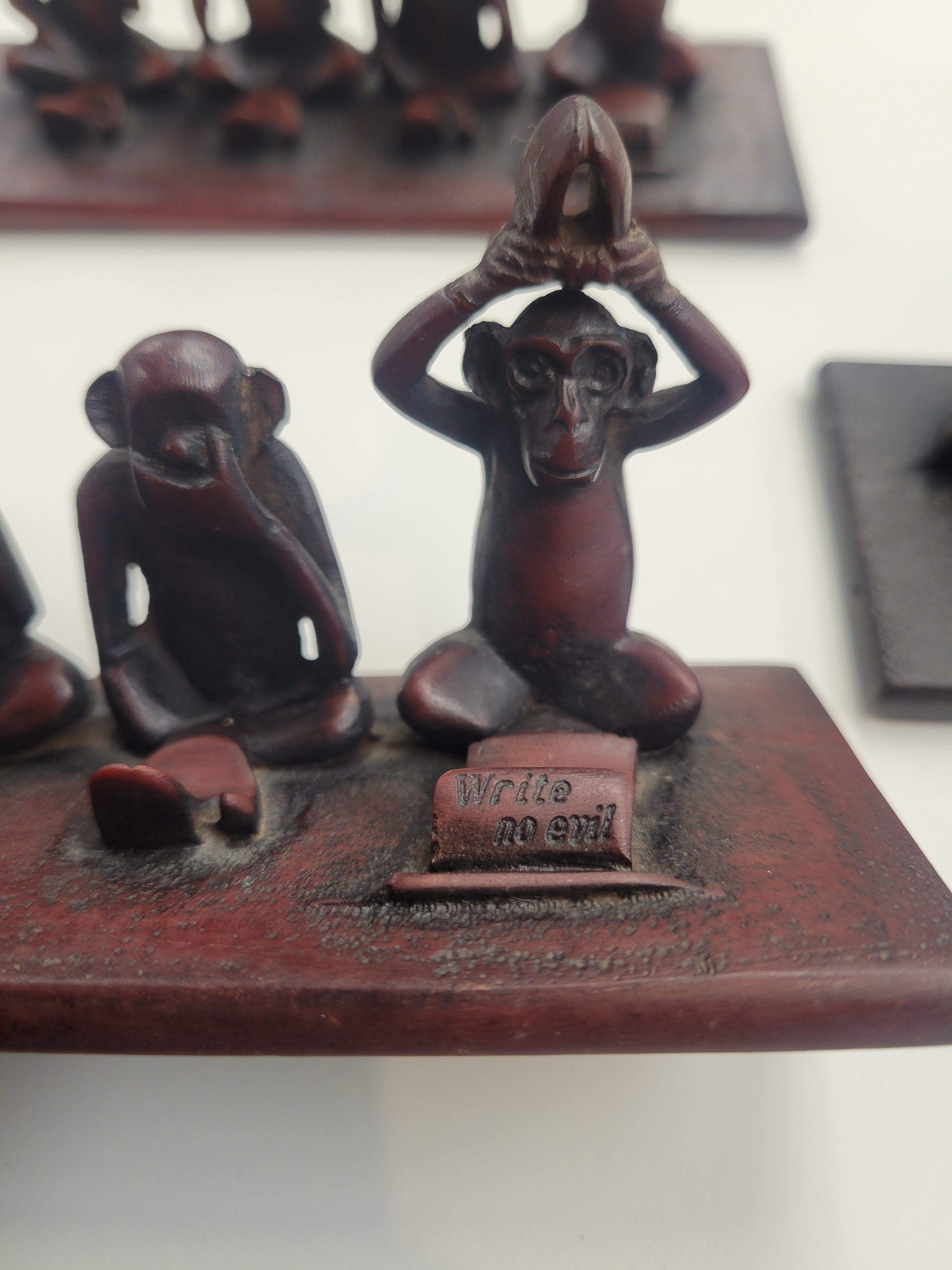 Pen Boutique Four Wise Monkeys Pen Stand - Pen Boutique Ltd