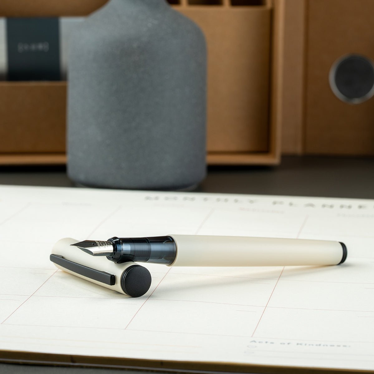 Pilot Explorer Fountain Pen - Matte Ivory - Pen Boutique Ltd