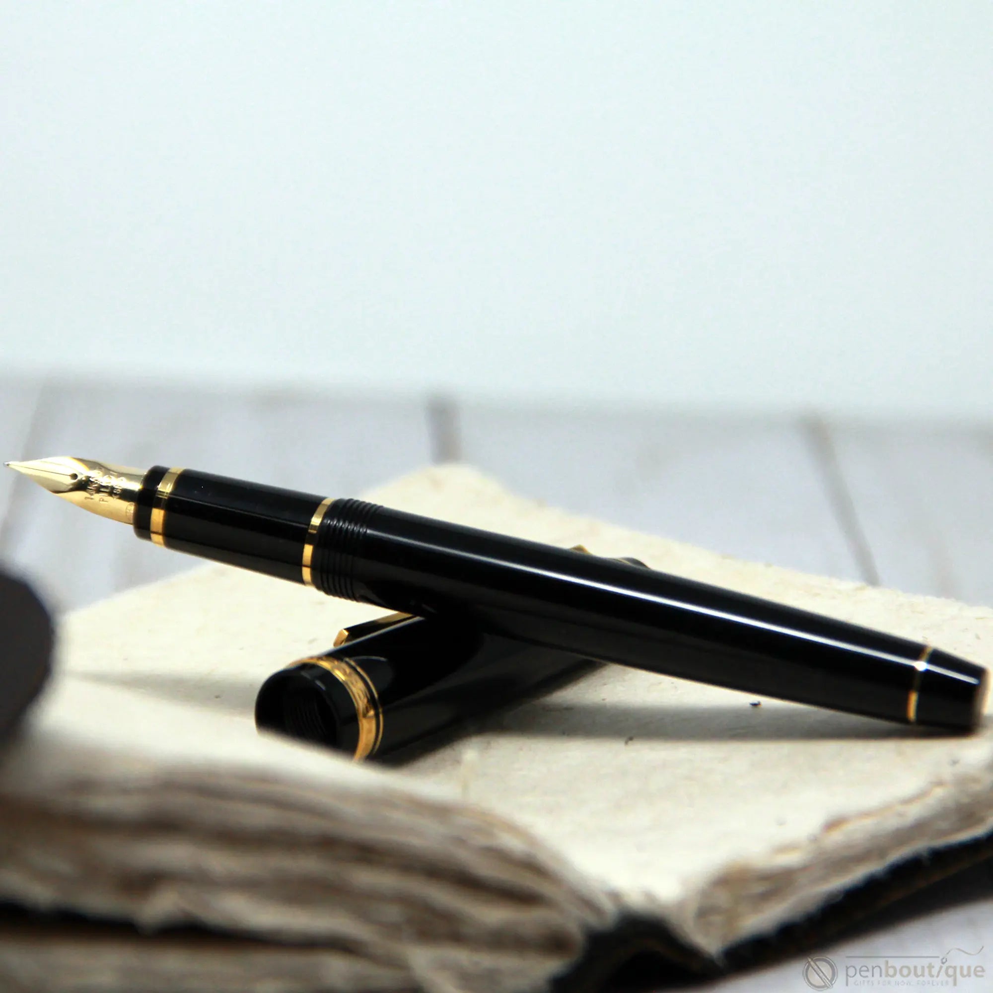 Pilot Falcon Fountain Pen - Black - Gold Trim-Pen Boutique Ltd