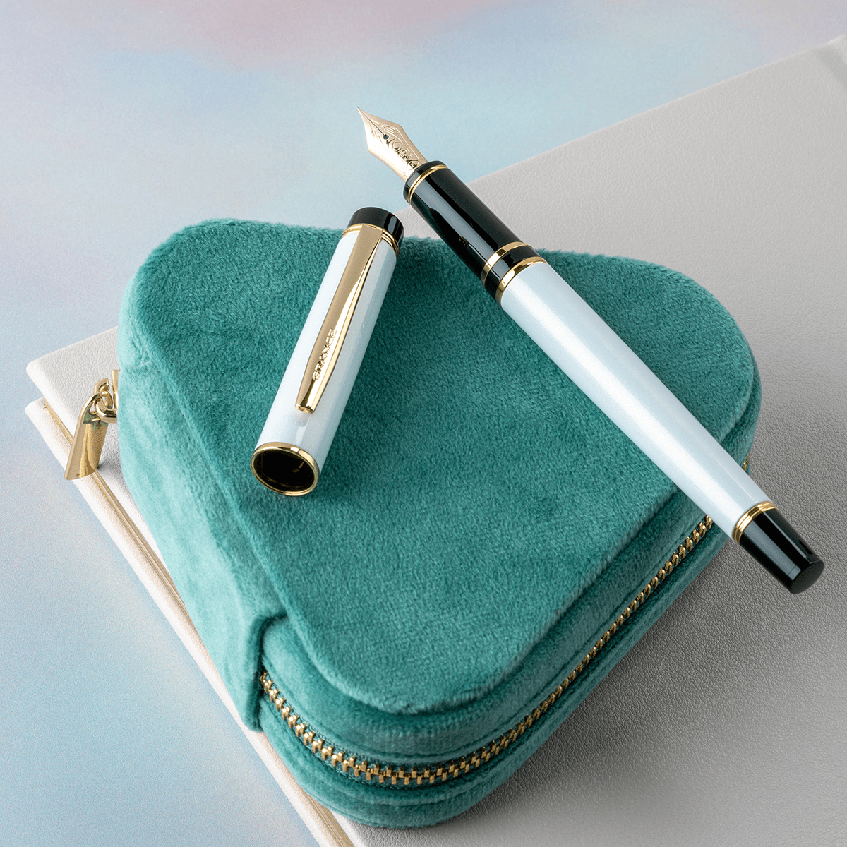 Pilot Grance Fountain Pen - White - 14K - Pen Boutique Ltd