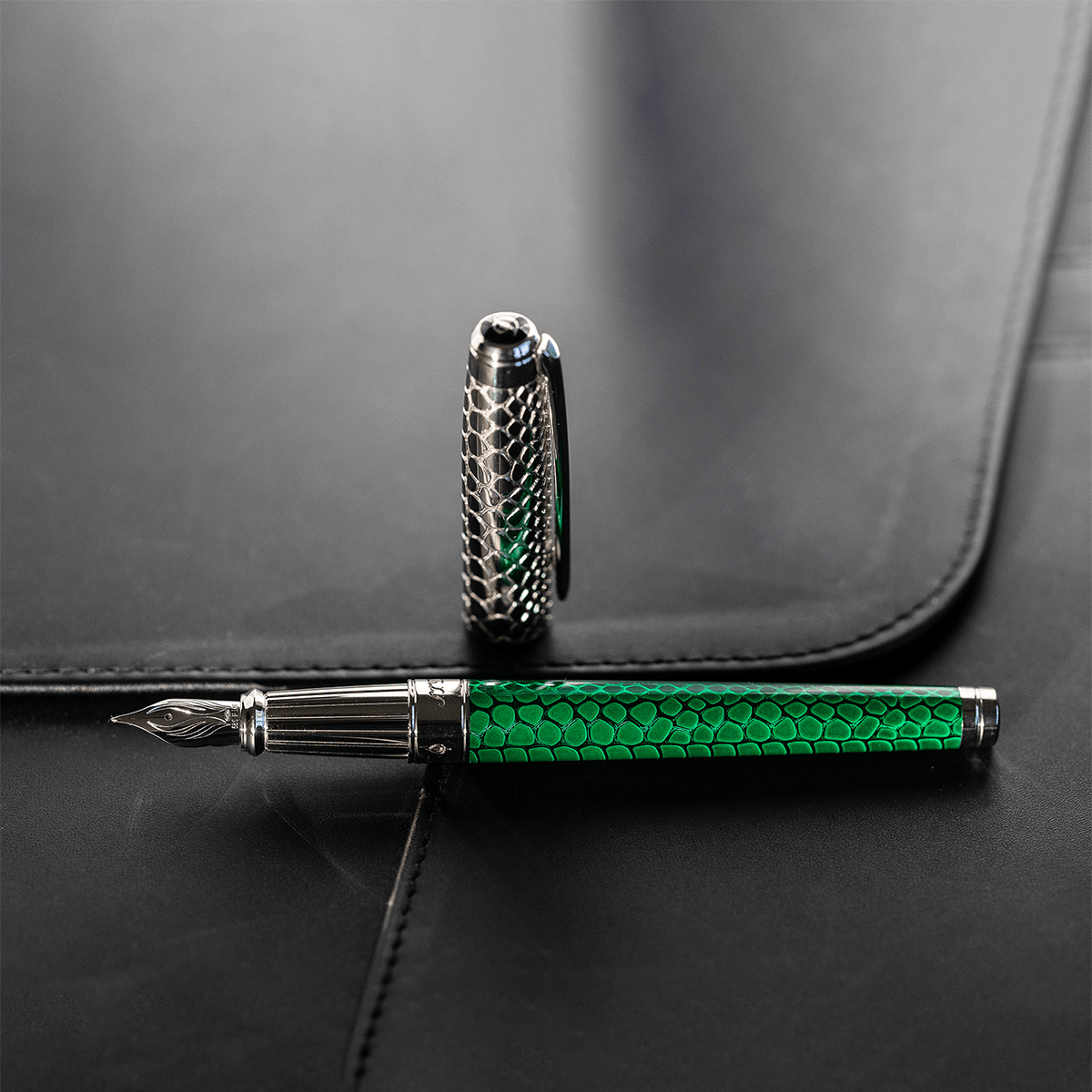 S T Dupont Line D Fountain Pen - Wild Eternity - Green Snake Skin (Large) - Pen Boutique Ltd