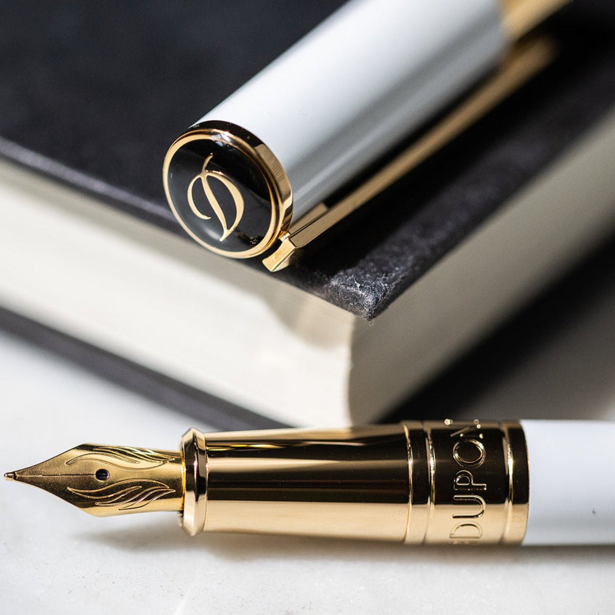 S T Dupont D - Initial Fountain Pen - White - Gold Trim - Pen Boutique Ltd