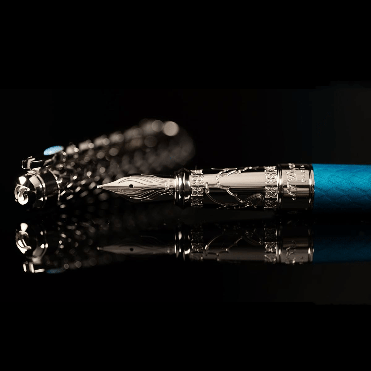 S T Dupont Line D Fountain Pen - Eternity Game of Thrones - Ice Blue (Large) - Pen Boutique Ltd