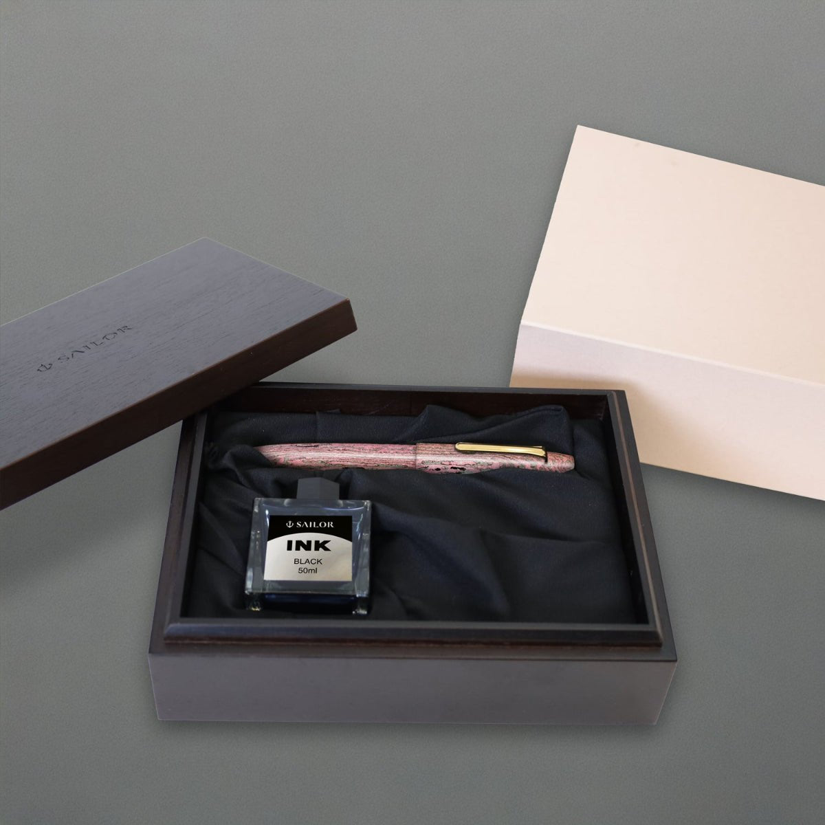 Sailor Bespoke Fountain Pen - King of Pen - Umesaki - Naginata Togi Nib (Limited Edition) - Pen Boutique Ltd