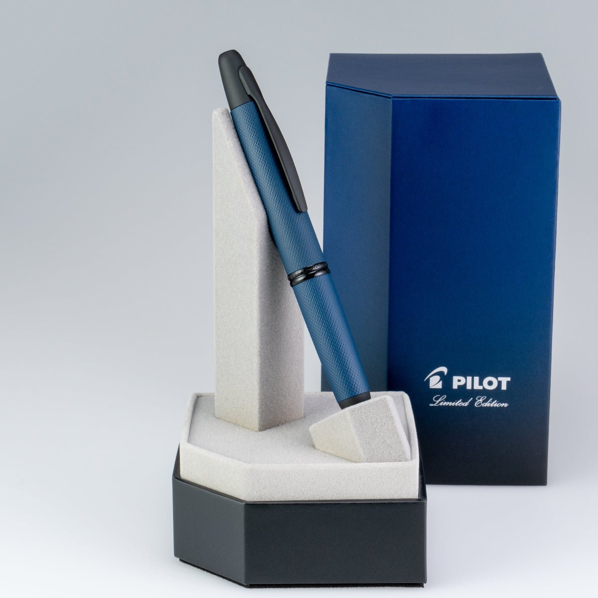 Pilot Vanishing Point Fountain Pen - Link Midnight (Limited Edition) 2025 - Pen Boutique Ltd