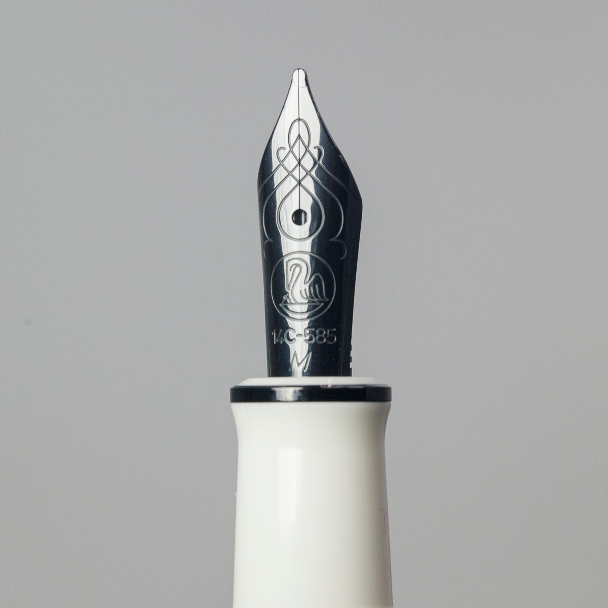On Sale: Pelikan Souveran Fountain Pen - M670 Warm Grey (Special Edition) - Pen Boutique Ltd