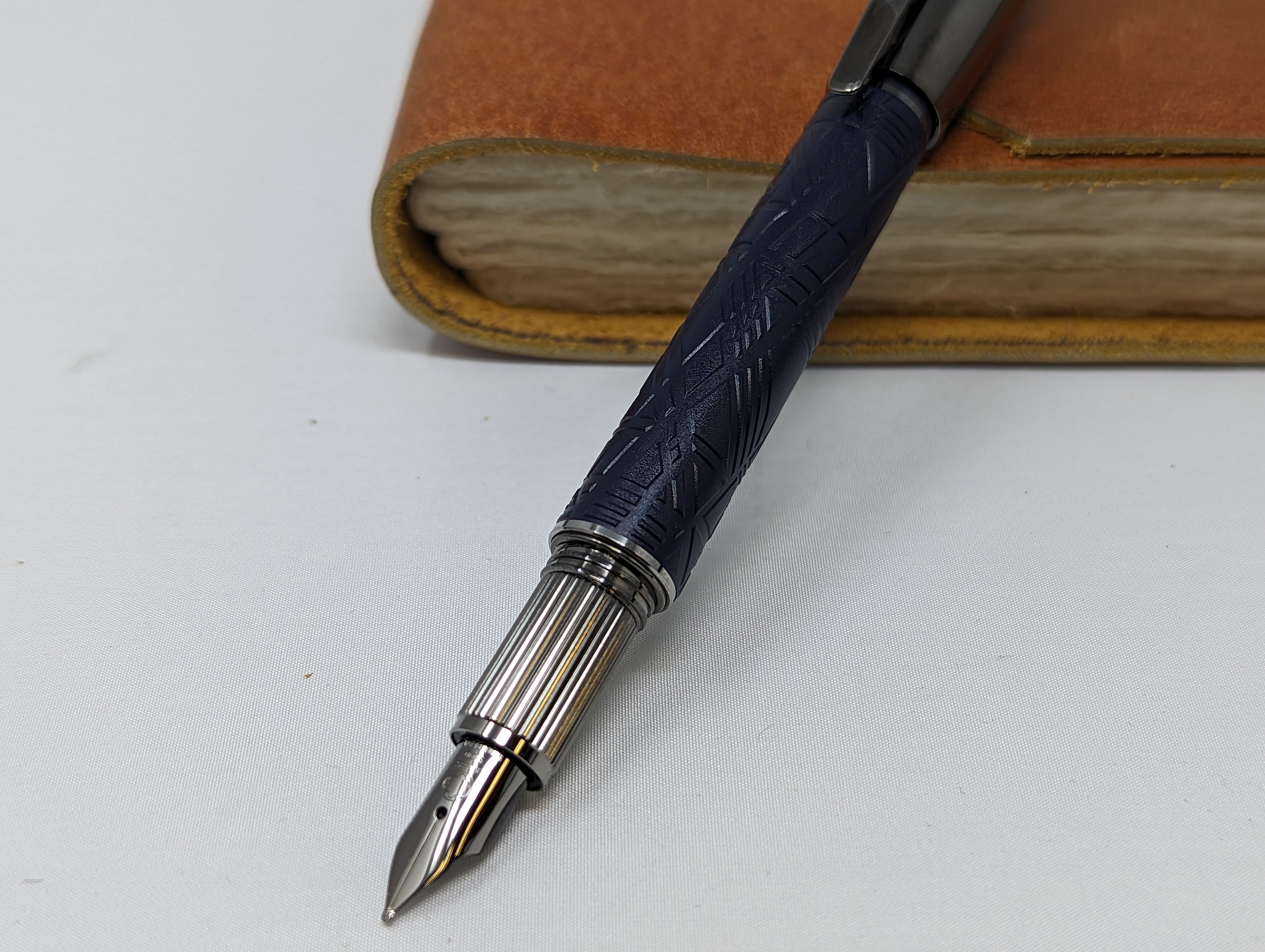 Montblanc Starwalker Fountain Pen - Space Blue Doue - Pen Boutique Ltd