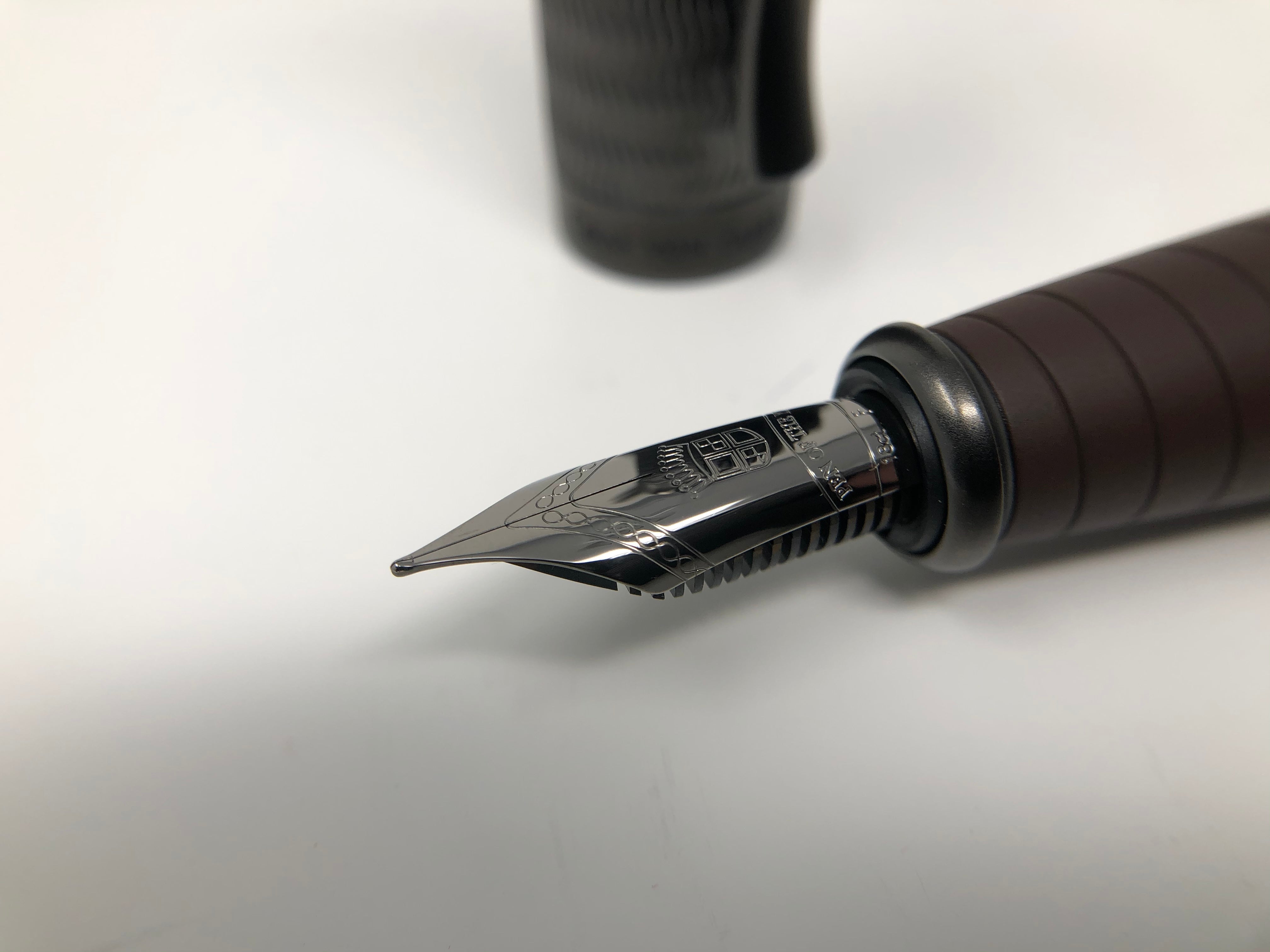 Graf von Faber - Castell Pen of the Year 2021 Fountain Pen - Knights - Pen Boutique Ltd