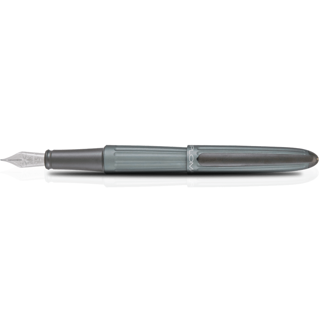 Diplomat Aero Fountain Pen - Grey - Pen Boutique Ltd