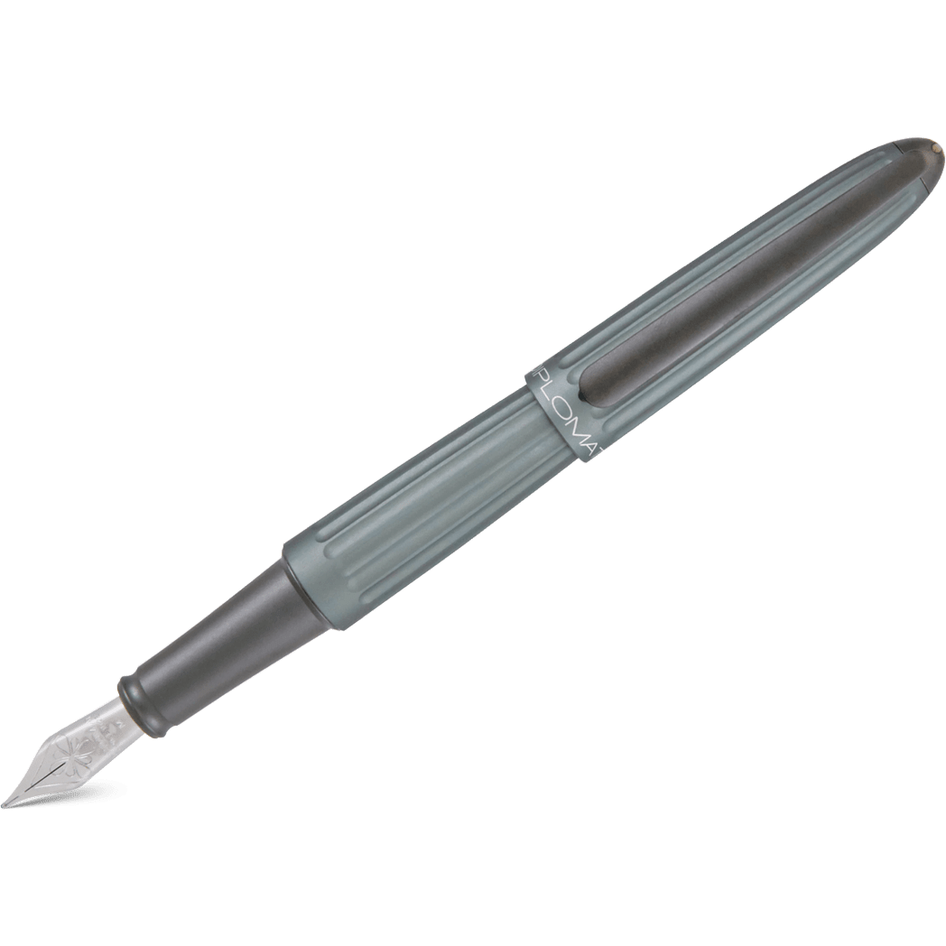 Diplomat Aero Fountain Pen - Grey - Pen Boutique Ltd