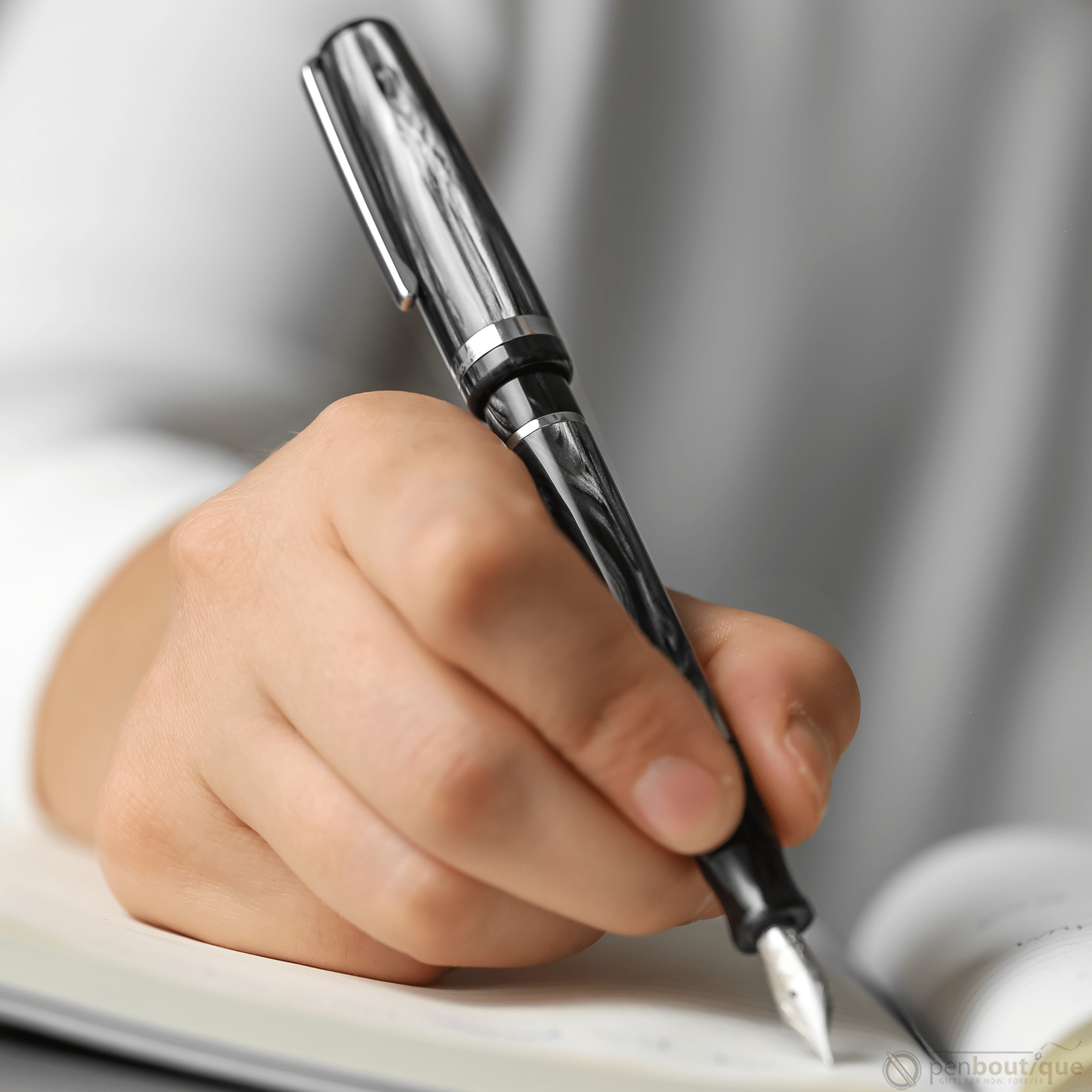 Esterbrook JR Fountain Pen - Tuxedo Black - Palladium Trim - Pocket - Pen Boutique Ltd