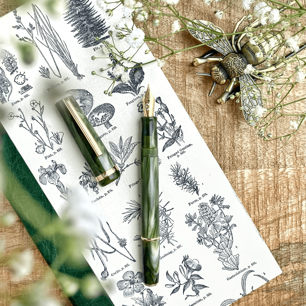 Esterbrook JR Pocket Fountain Pen - Palm Green - Gold Trim - Pen Boutique Ltd