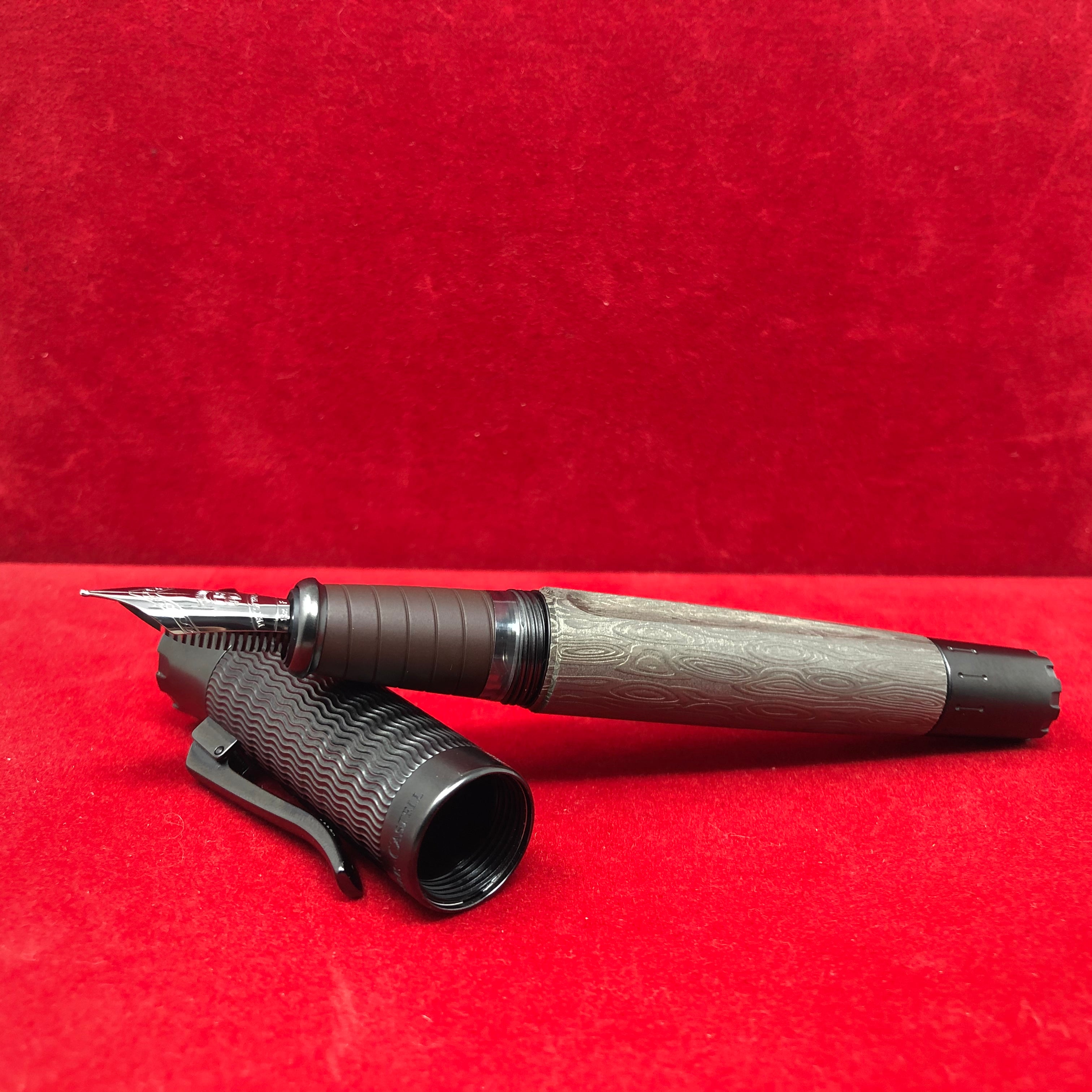 Graf von Faber - Castell Pen of the Year 2021 Fountain Pen - Knights - Pen Boutique Ltd