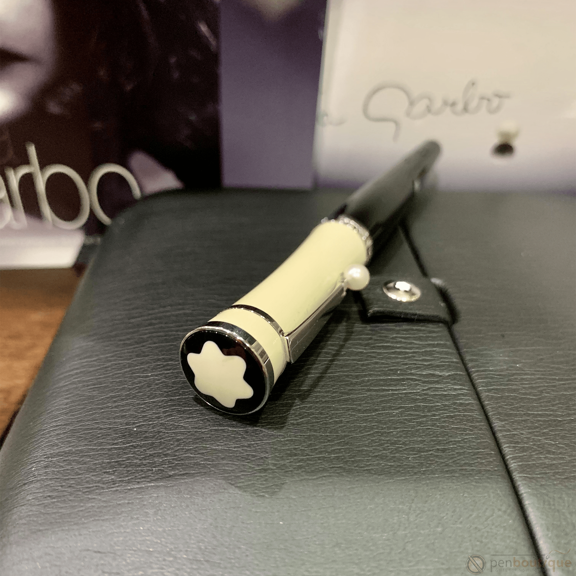Montblanc Muses Greta Garbo Fountain Pen - Special Edition M - Pen Boutique Ltd