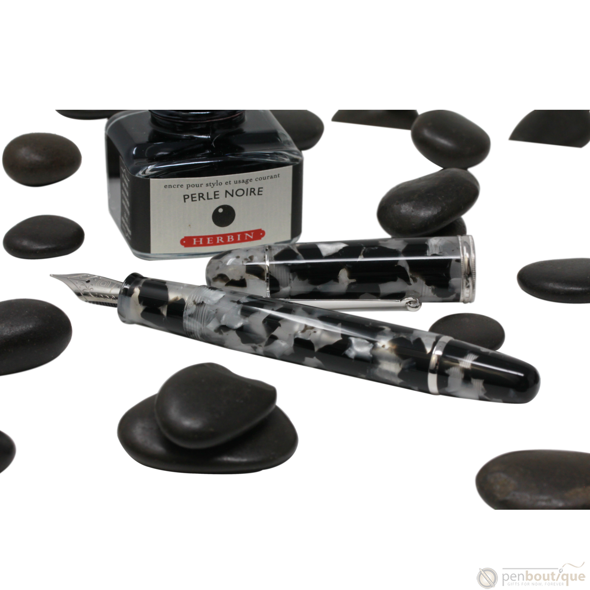 Penlux Masterpiece Grande Fountain Pen - Koi - Black & White-Pen Boutique Ltd