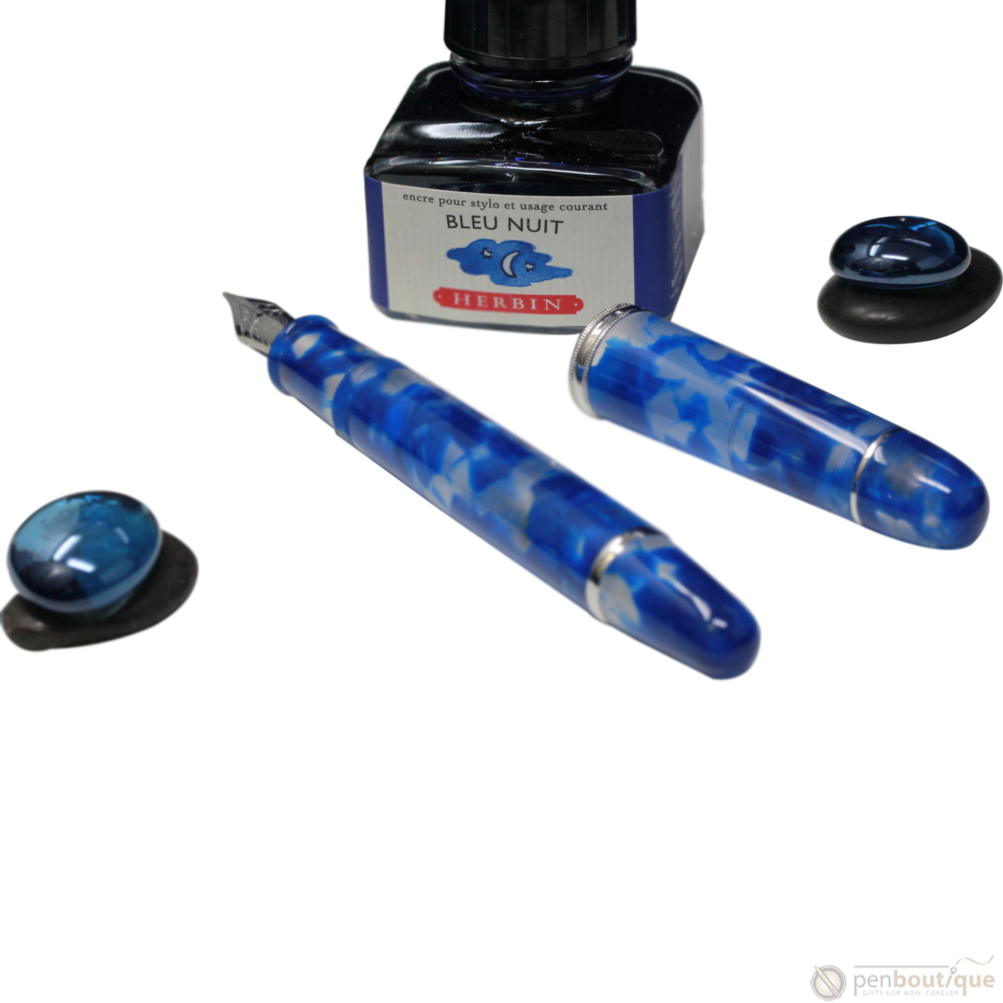 Penlux Masterpiece Grande Fountain Pen - Koi - Blue & White-Pen Boutique Ltd