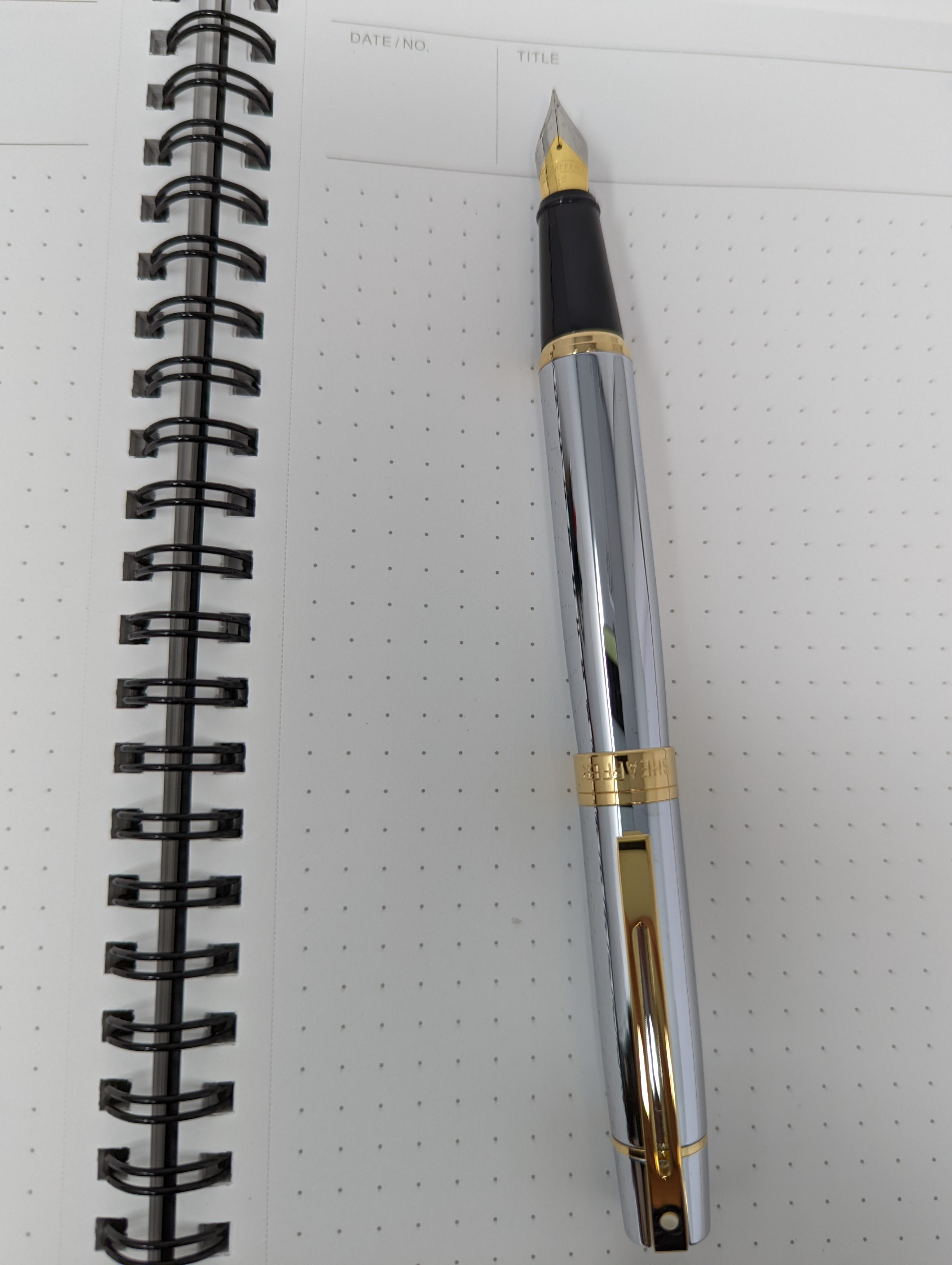 Sheaffer 300 Fountain Pen - Gold Plated Trim - Chrome - Stainless Steel-Pen Boutique Ltd