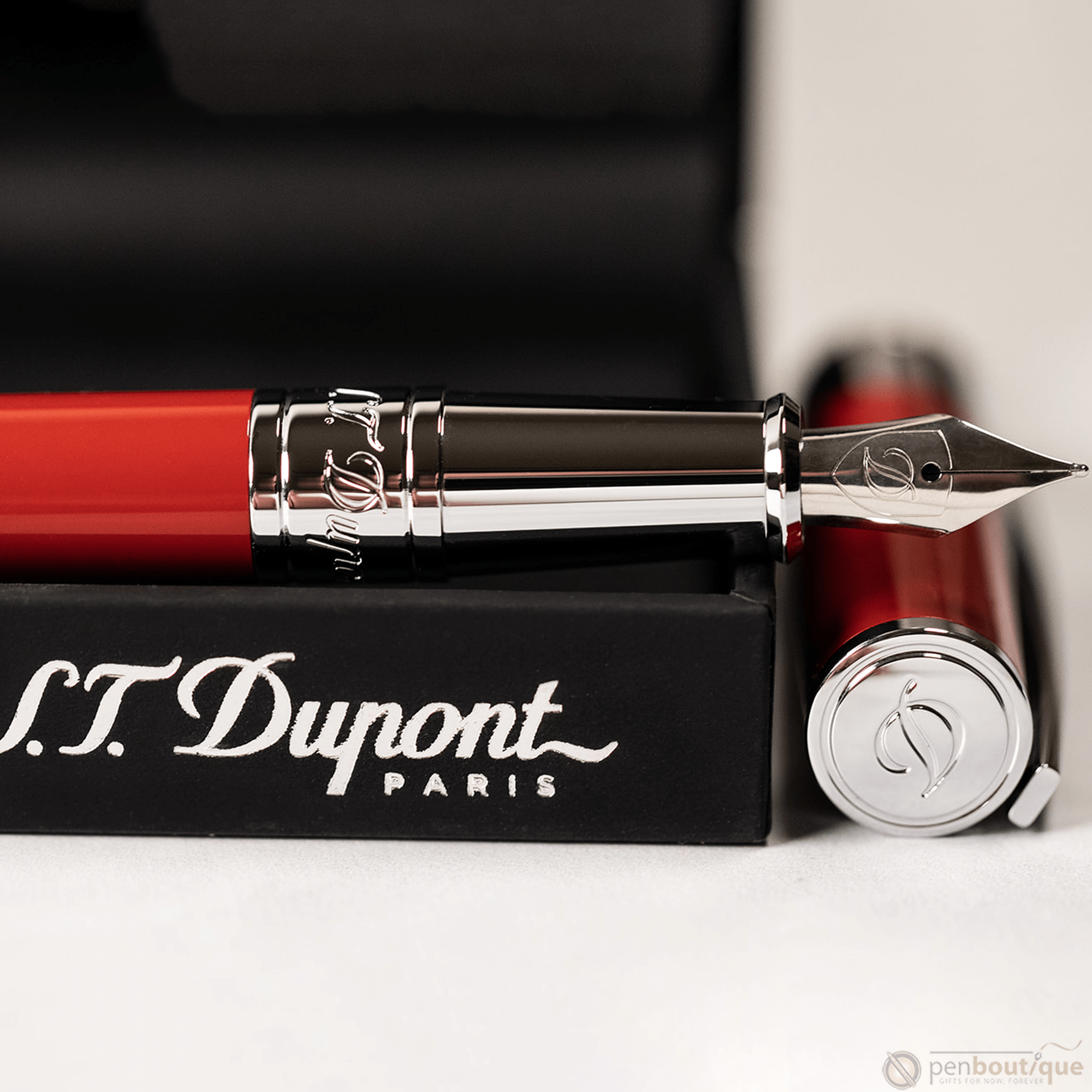 S T Dupont D - Initial Fountain Pen - Scarlet Red - Pen Boutique Ltd