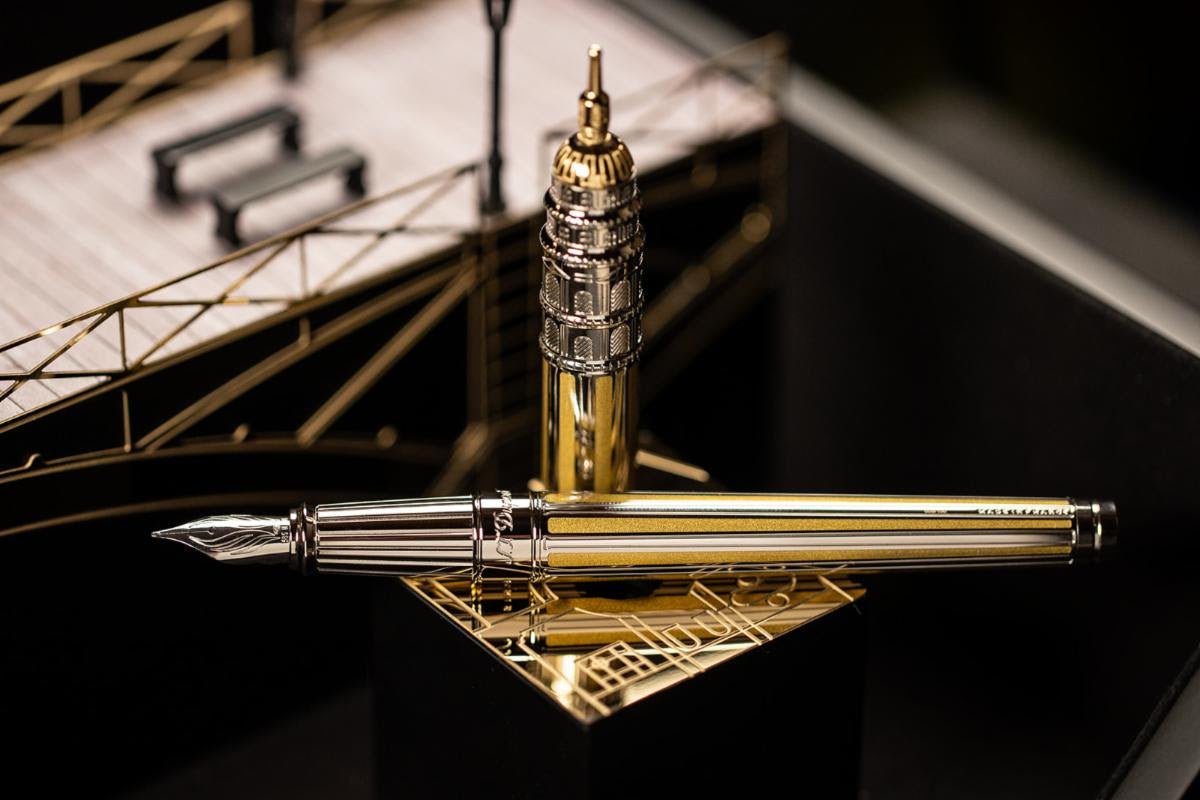 S.T. Dupont Fountain Pen - Loves Paris 14K (Limited Edition) - Pen Boutique Ltd