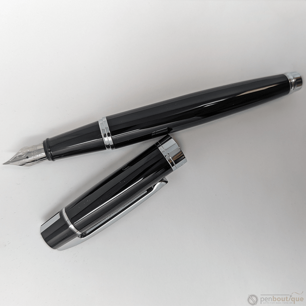 Sheaffer 300 Fountain Pen - Glossy Black Lacquer Medium - Pen Boutique Ltd