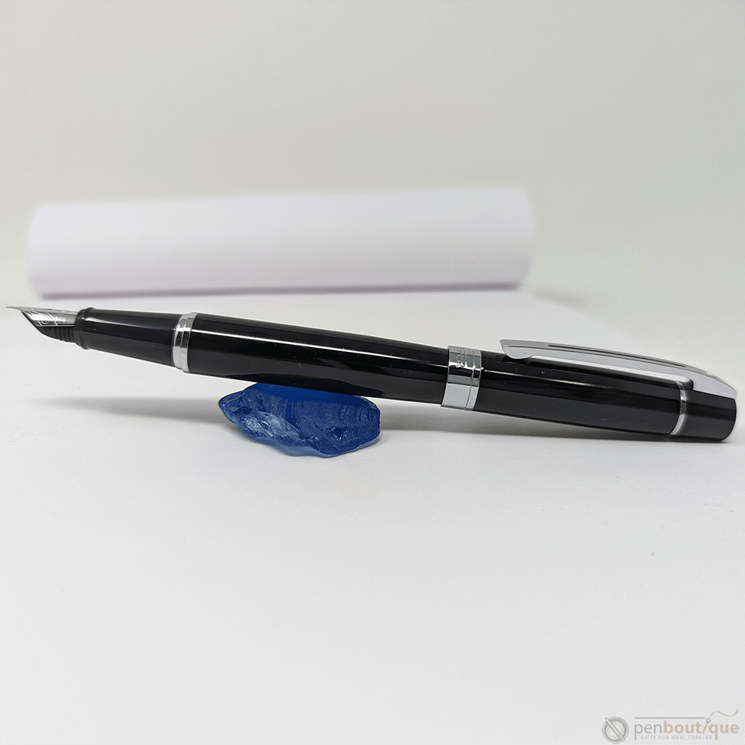 Sheaffer 300 Fountain Pen - Glossy Black Lacquer Medium - Pen Boutique Ltd