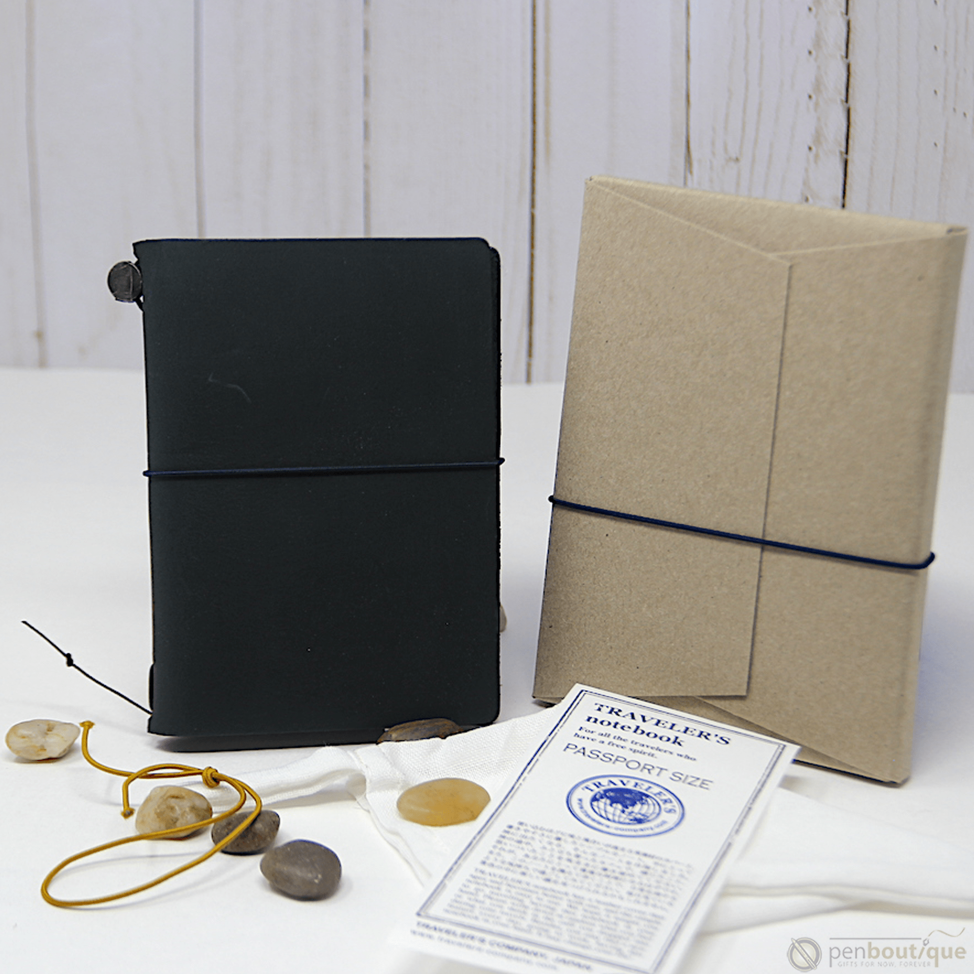 Traveler's Notebook - Black - Passport Size - Pen Boutique Ltd