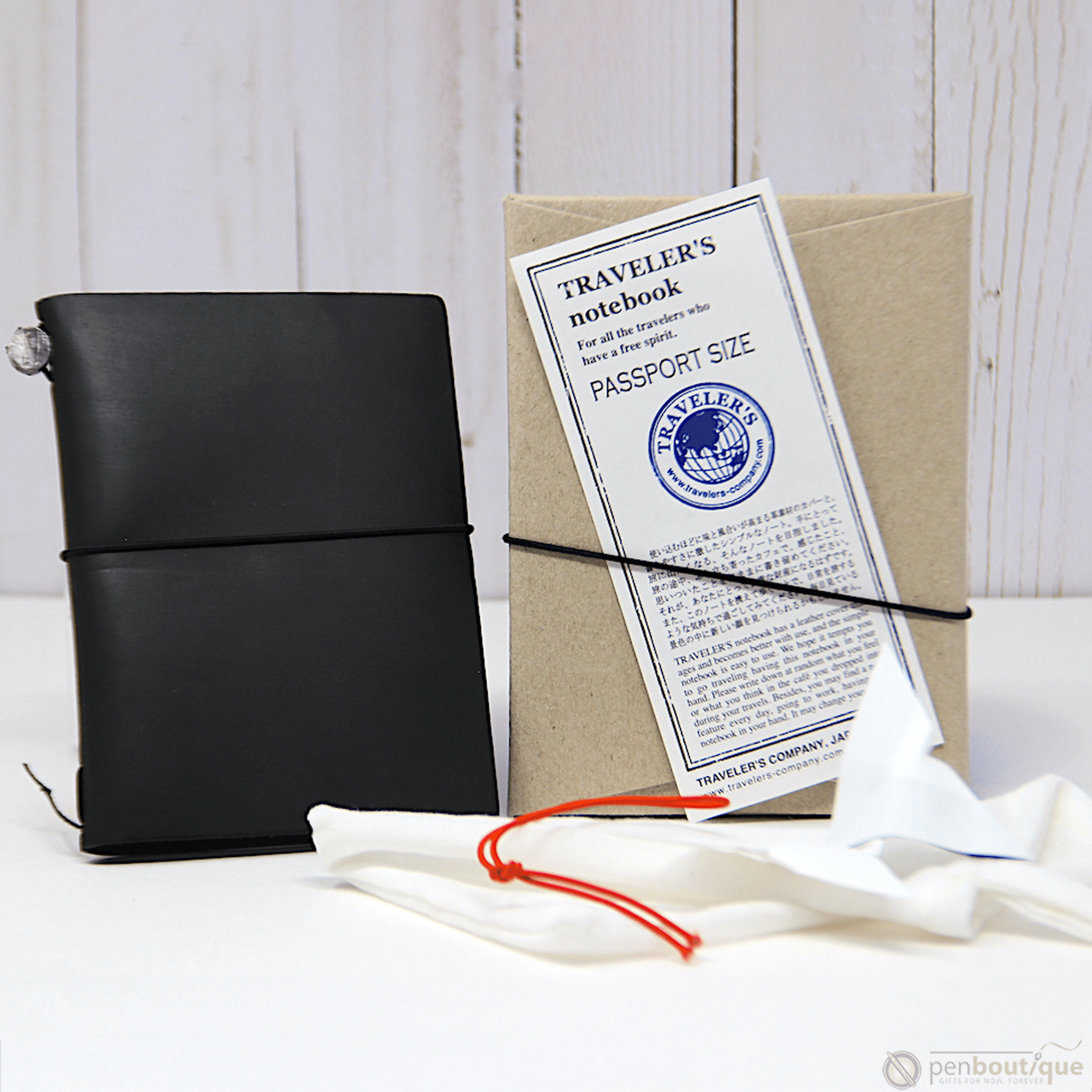 Traveler's Notebook - Black - Passport Size - Pen Boutique Ltd