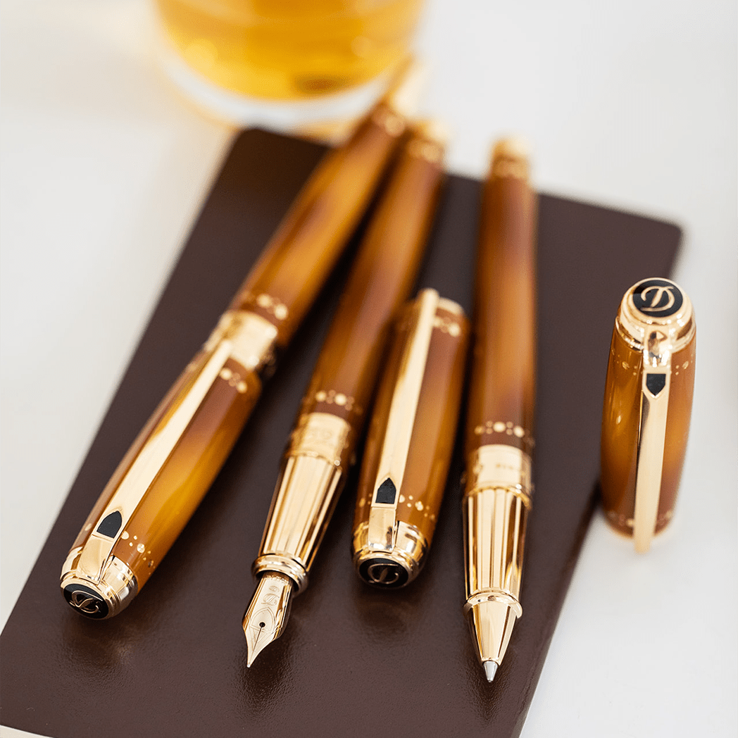 S T Dupont Line D Fountain Pen - Derby - Yellow Gold Trim - Pen Boutique Ltd